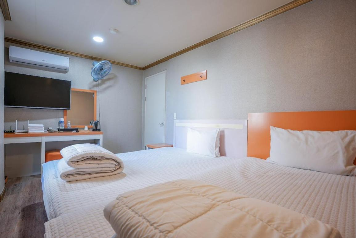 K Motel Daeyeon Busan Exterior photo
