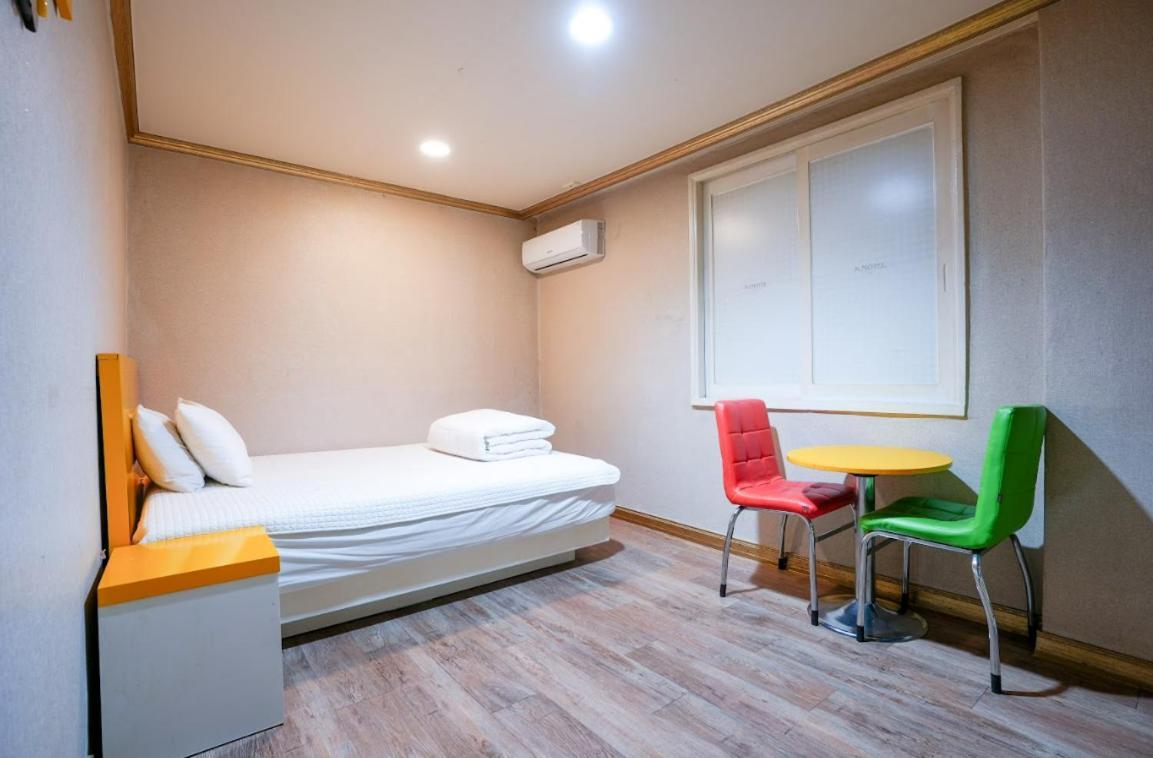 K Motel Daeyeon Busan Exterior photo